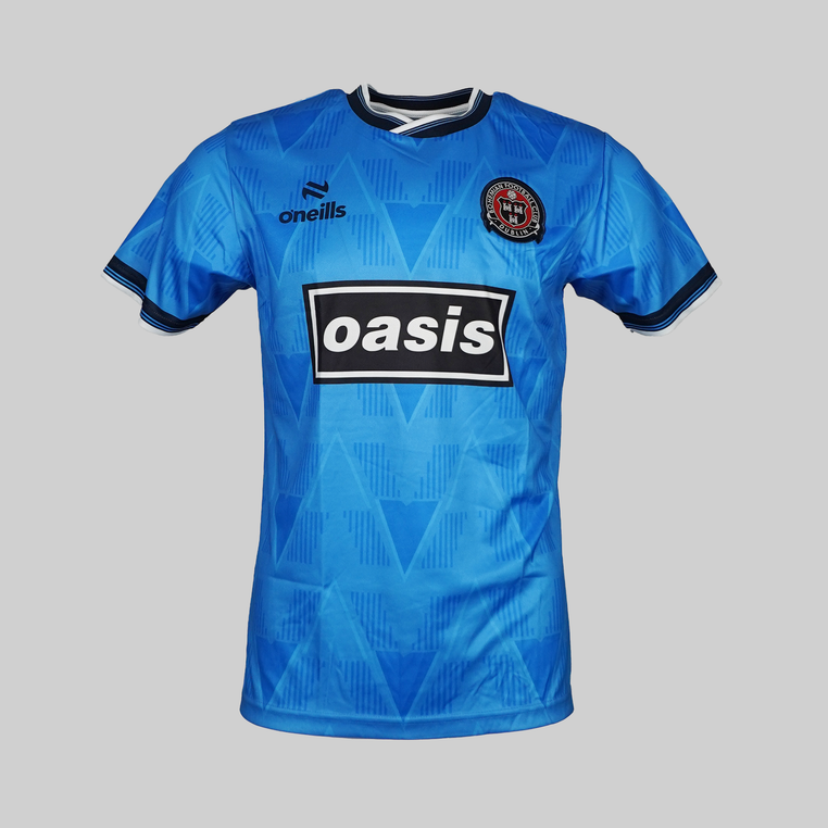 Bohemian Oasis-shirt 2025