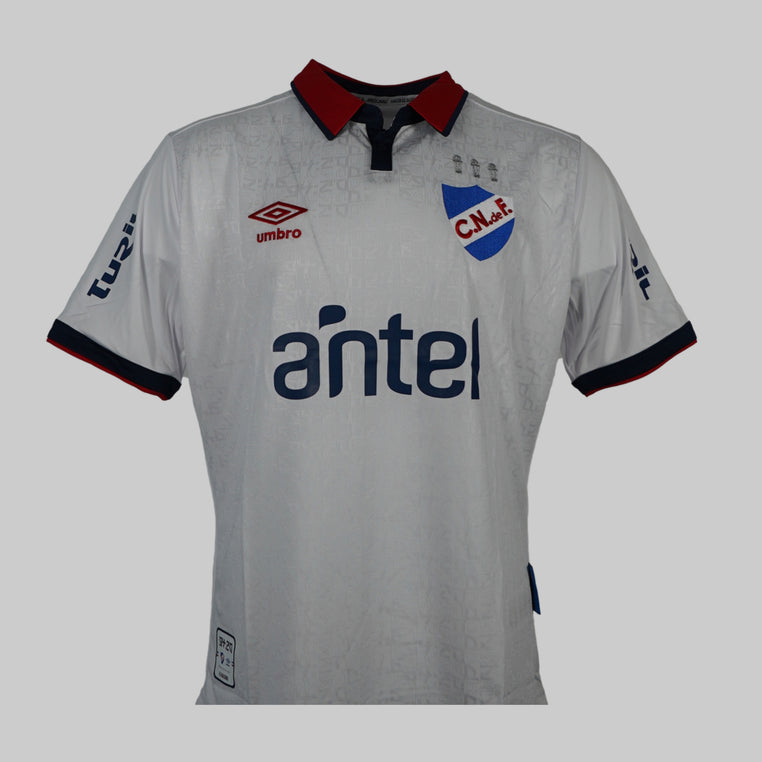 Club Nacional de Football 2024 Thuisshirt