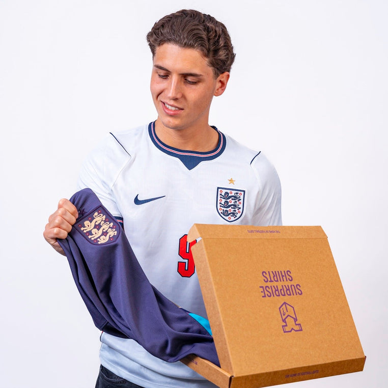 Verrassingsshirt Box | Engelse Editie | Volwassene